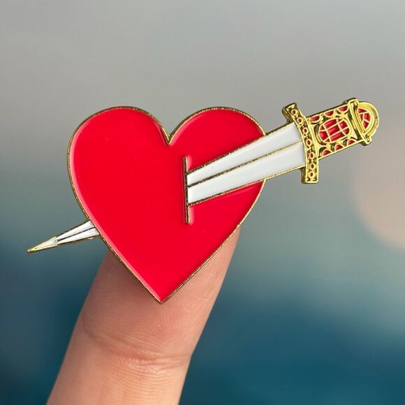 Dagger Through Heart Enamel Pin/ Brooch Lapel - Picture 1 of 6